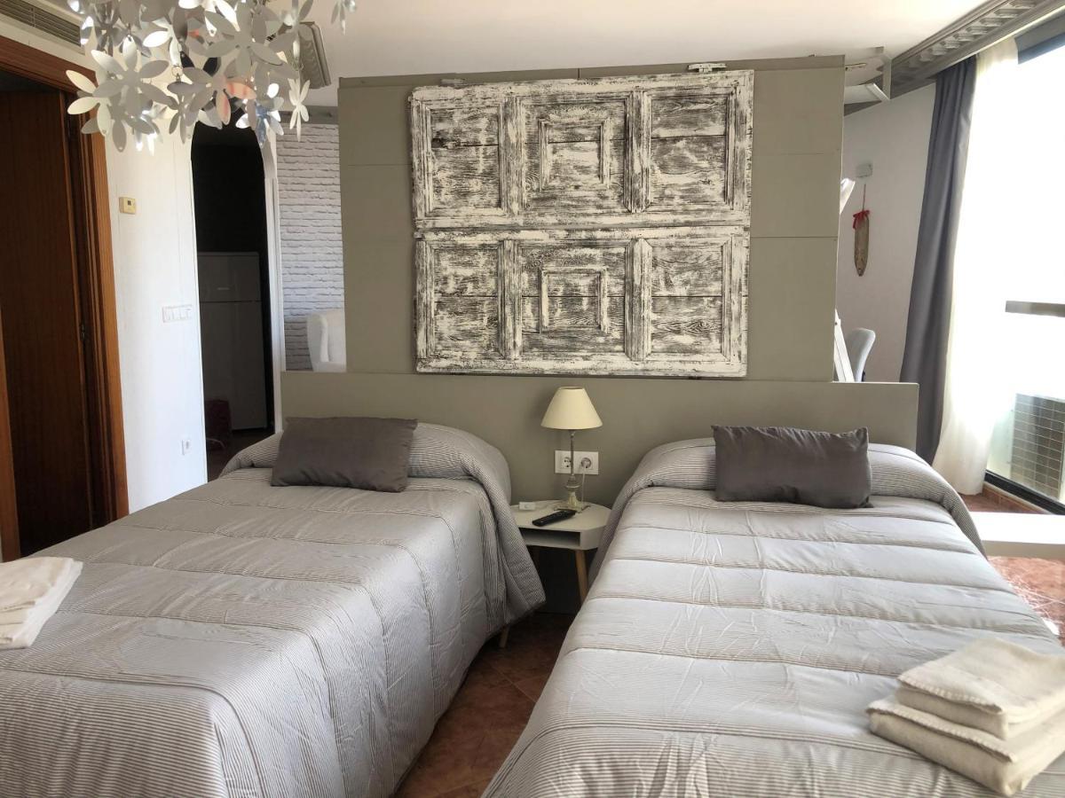 Apartamentos Los Angeles Alcañiz Eksteriør billede
