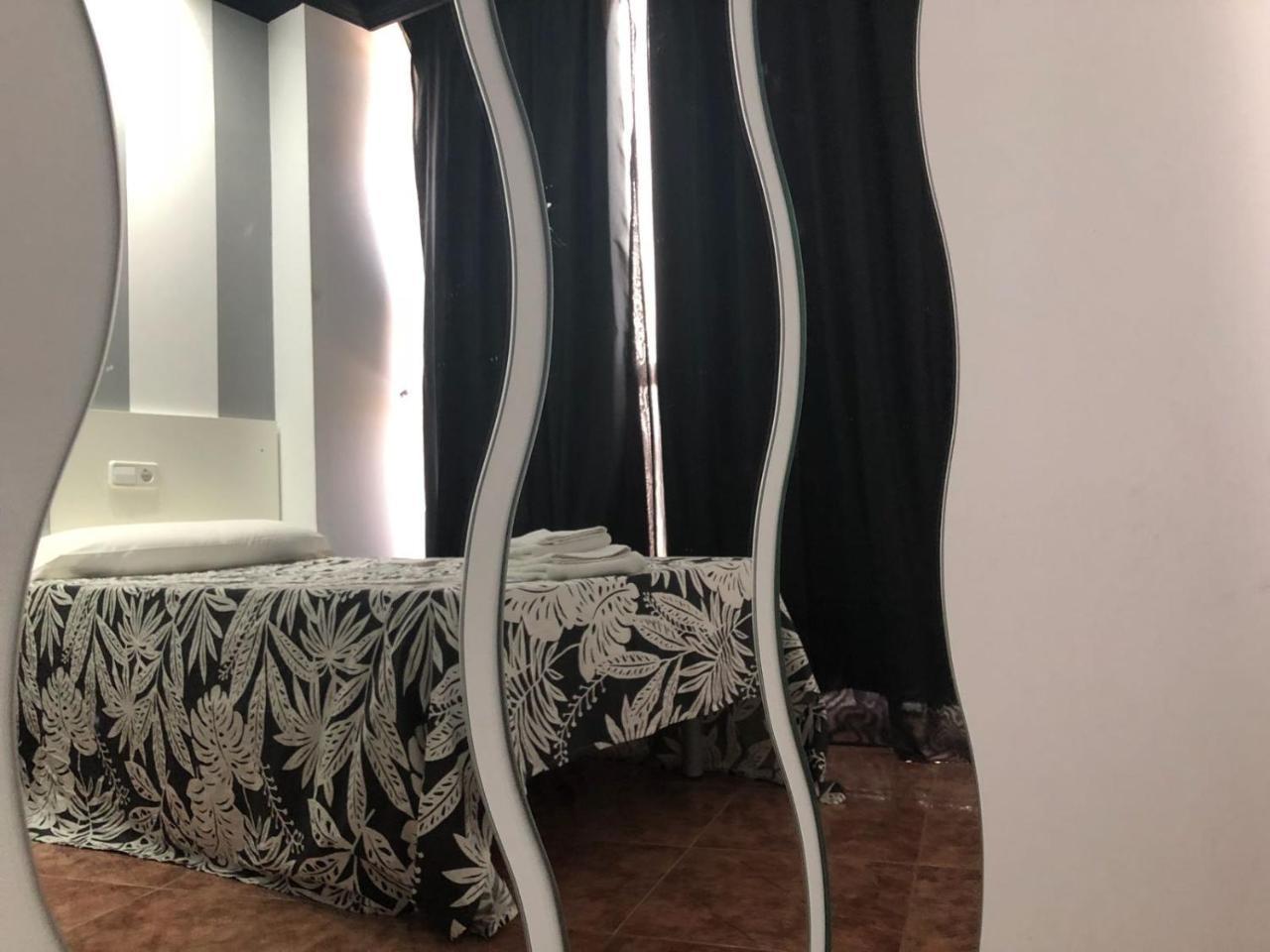 Apartamentos Los Angeles Alcañiz Eksteriør billede