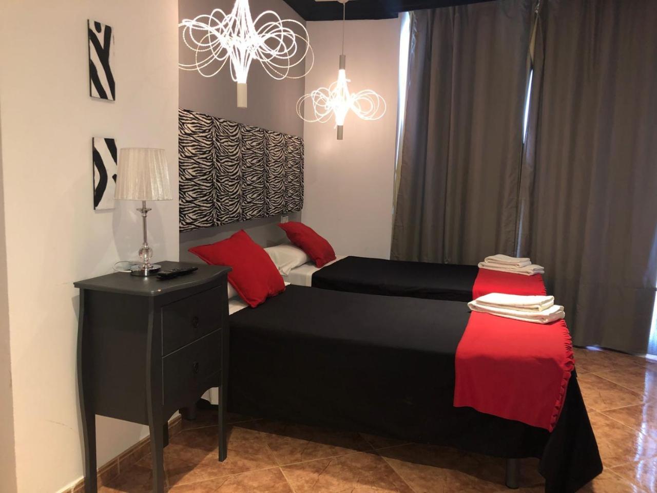 Apartamentos Los Angeles Alcañiz Eksteriør billede