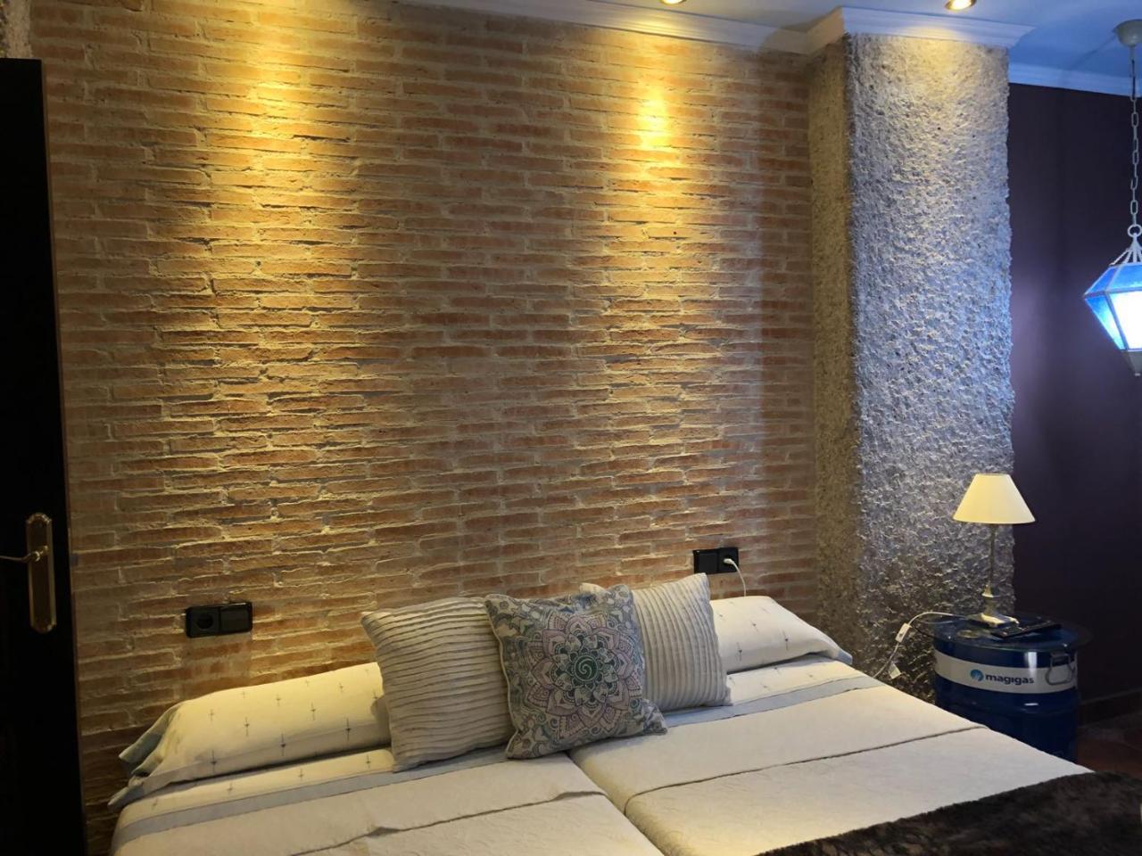 Apartamentos Los Angeles Alcañiz Eksteriør billede